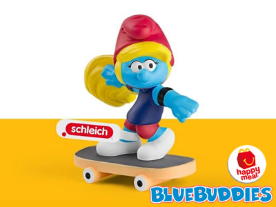 Skateboarder Smurfette